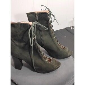 Shiekh Open Toe mid-calf heeled bootie Green size 8.5